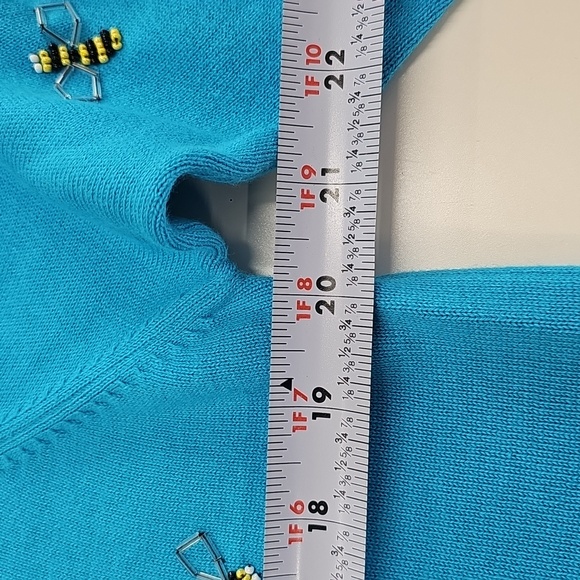 Late 90s Susan Bristol Cardigan, Malibu Blue w Beaded Bee Design, Sz L, NEW - Picture 12 of 13